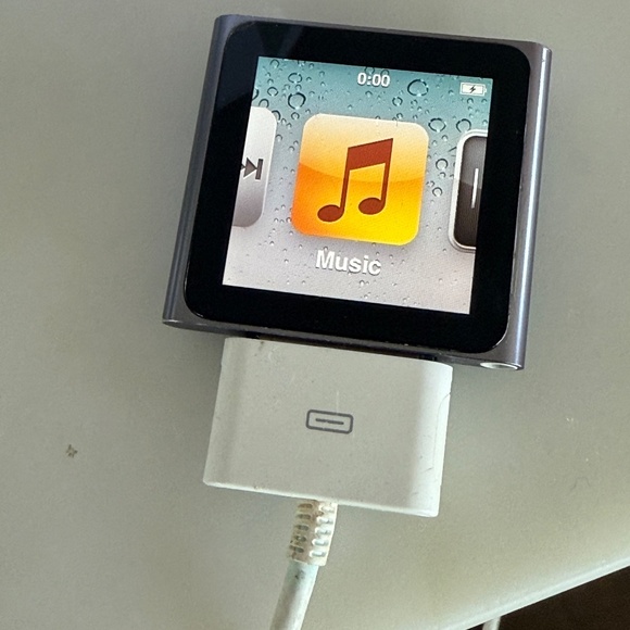 IPOD NANO - Picture 6 of 7